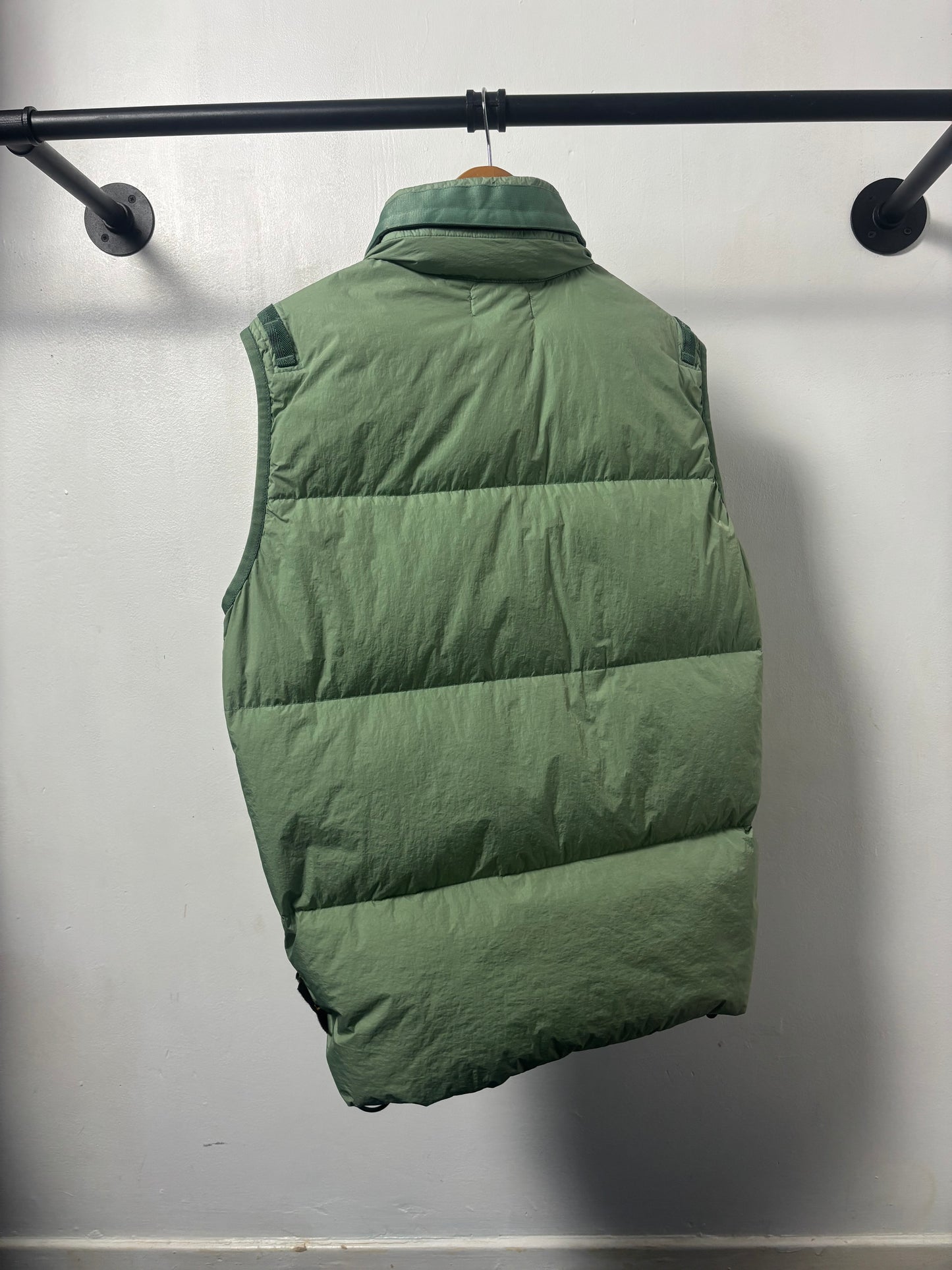 Stone Island 2022 A/W Green Crinkle Reps Down Gilet - M